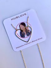 Load image into Gallery viewer, Modern heart necklace